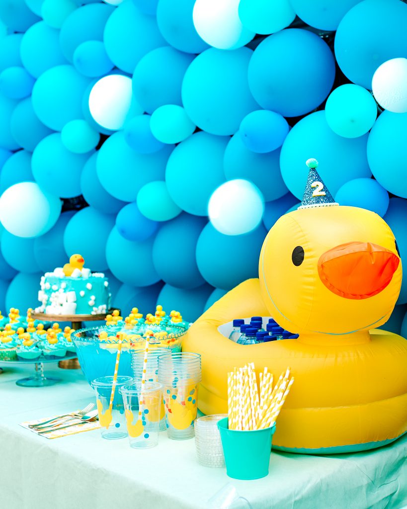 Balloon wall, drink holder inflatable duck for Rubber Duck Party