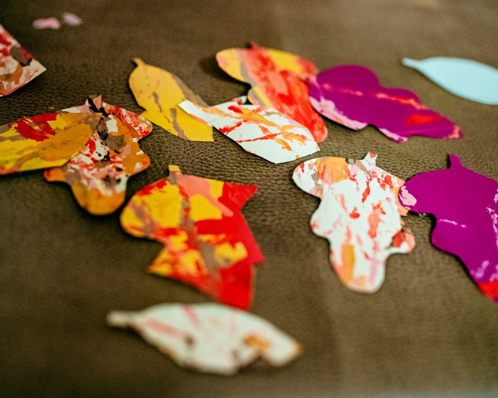 Thankful Tree arts and crafts leaves