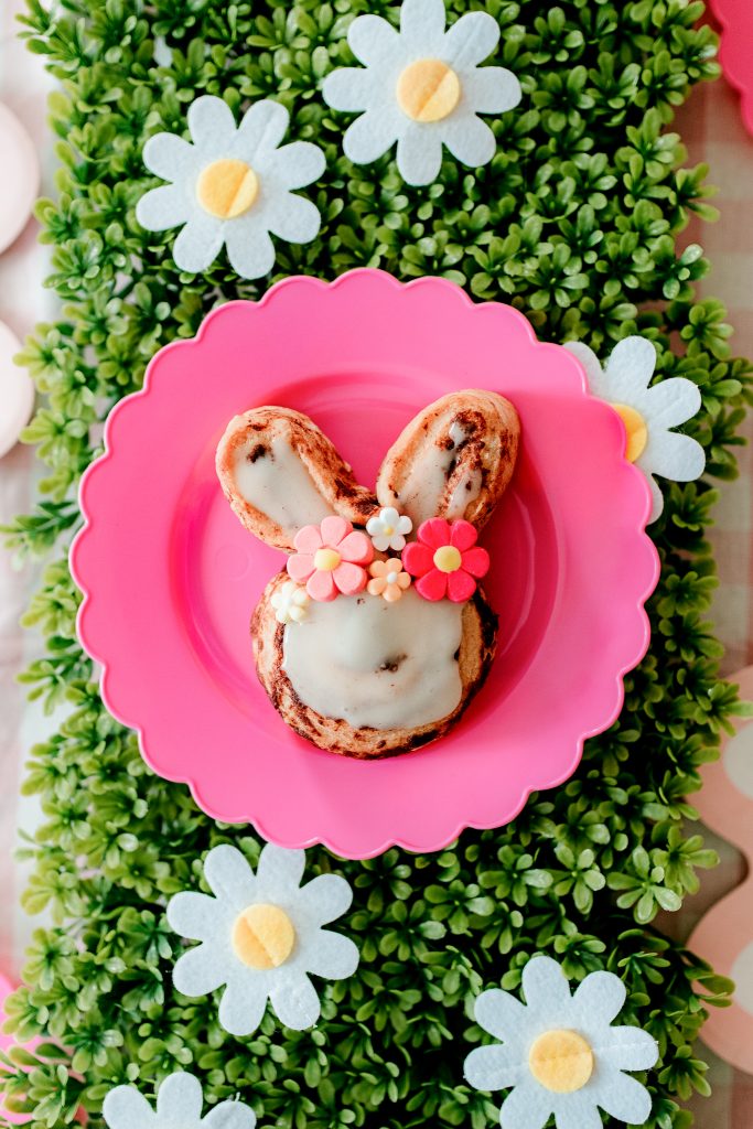 Cinnamon roll bunny with flower crown sprinkles