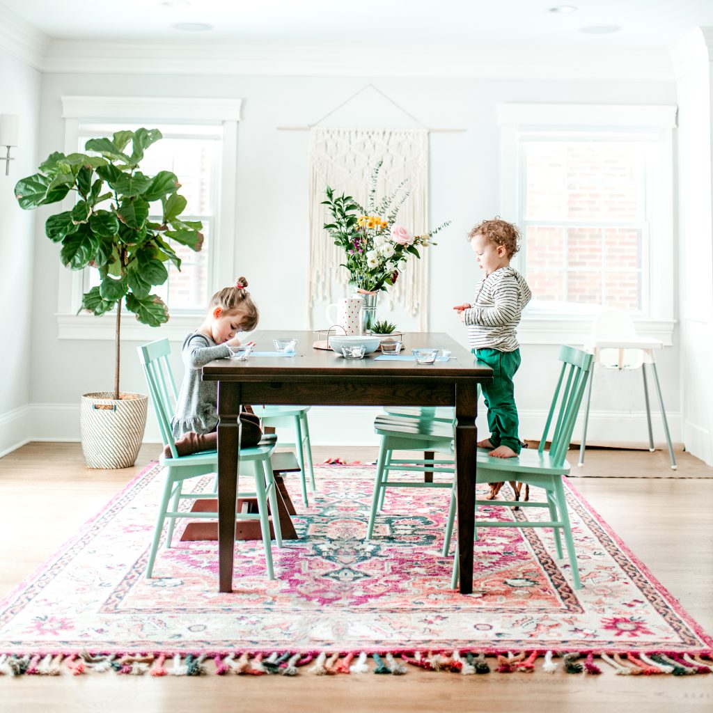 Bright and Colorful Dining room