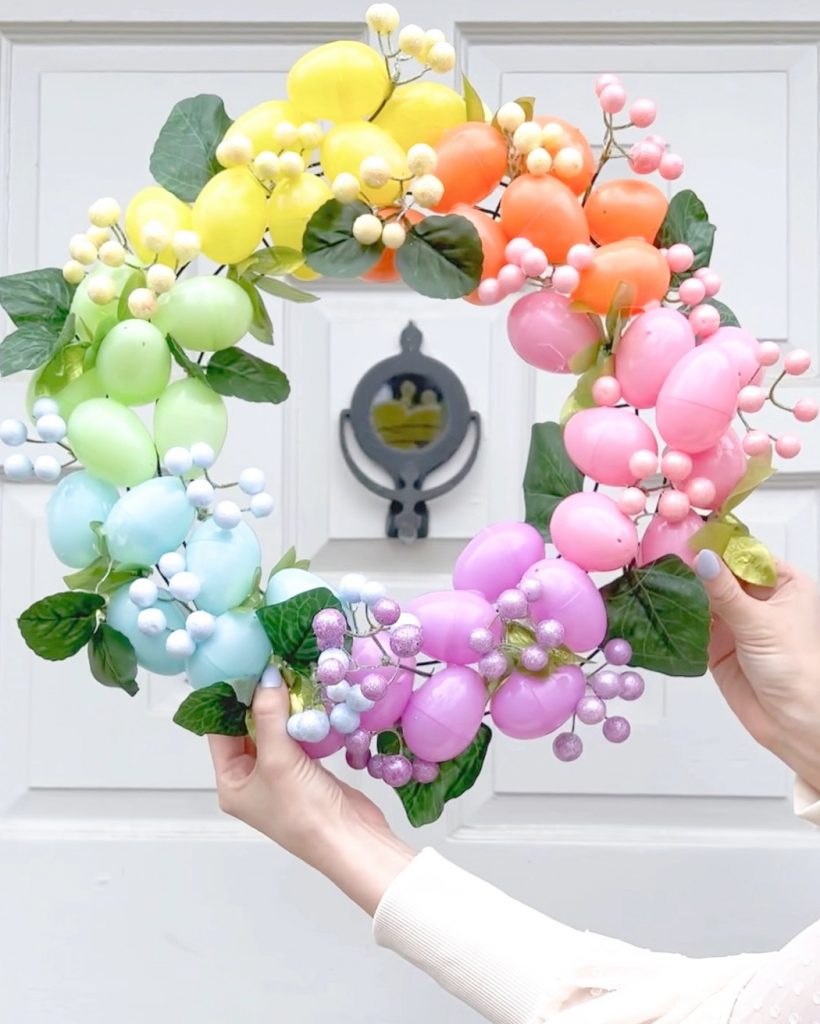 DIY Dollar Tree Easter Egg Wreath. Easter decor for under $10 ! 