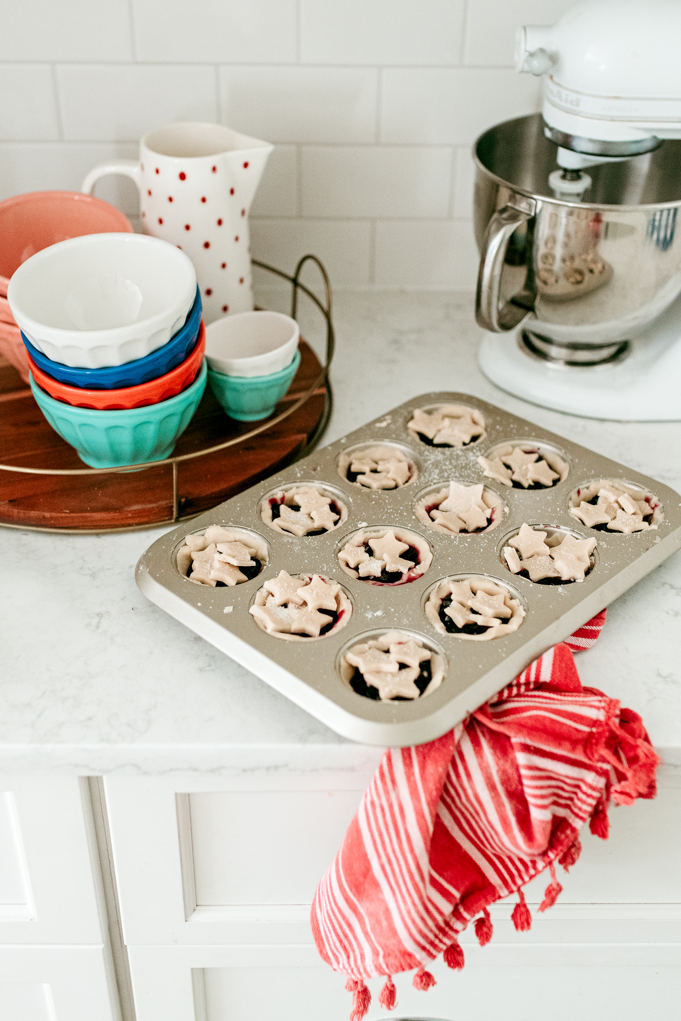 Make the most perfect muffin tin mini pies! A unique and easy to bake dessert. 