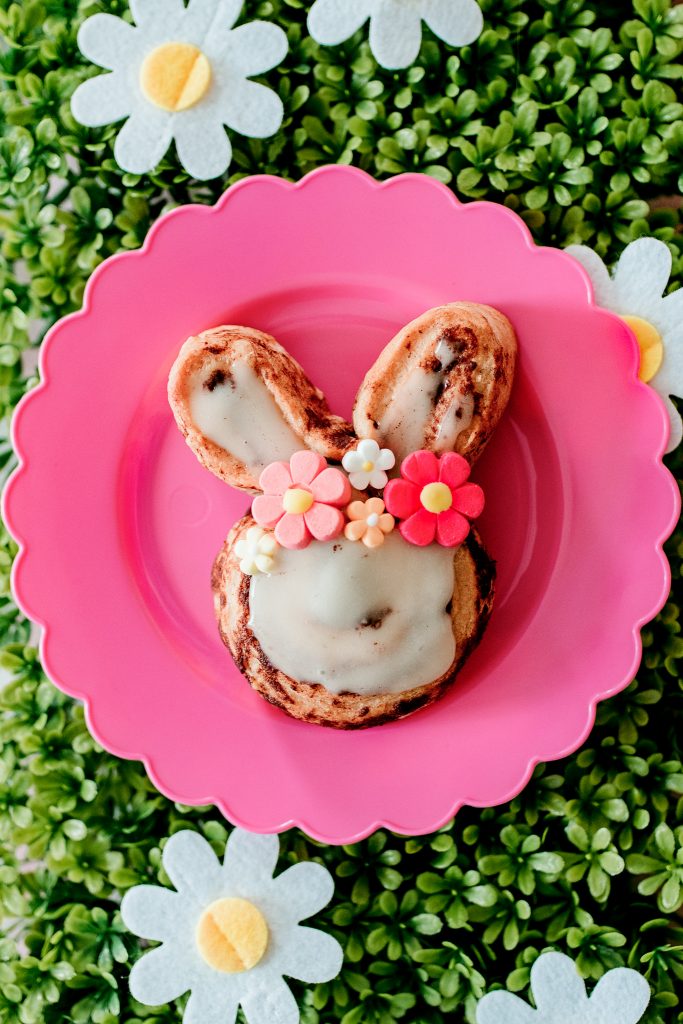 Add a sprinkle flower crown to make the cutest bunny cinnamon roll! 