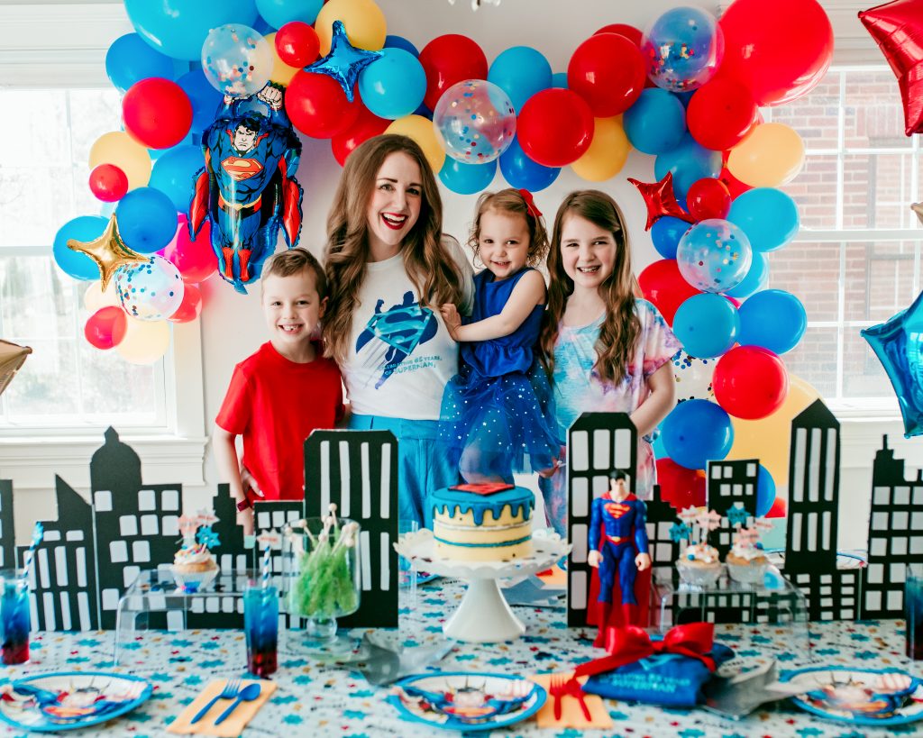 Plan an awesome DIY Superman Birthday party! Here are some ideas from decorations to Superman cake and party favors. 